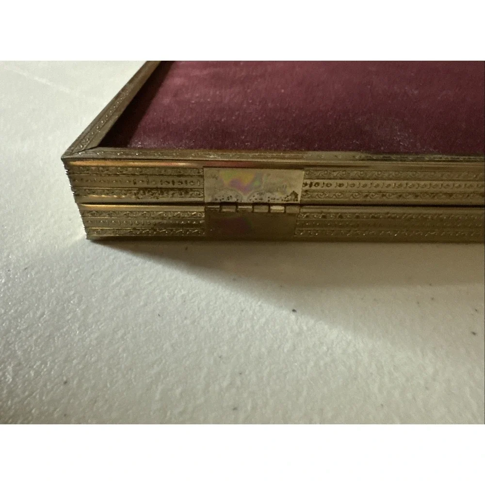 Vintage Gold Metal Double Picture Photo Frame Ornate 8x10 Red Felt Back Glass